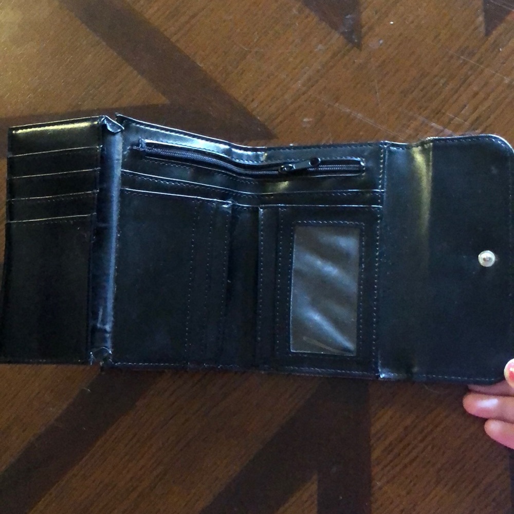 Gucci Wallet - Picture 3 of 5
